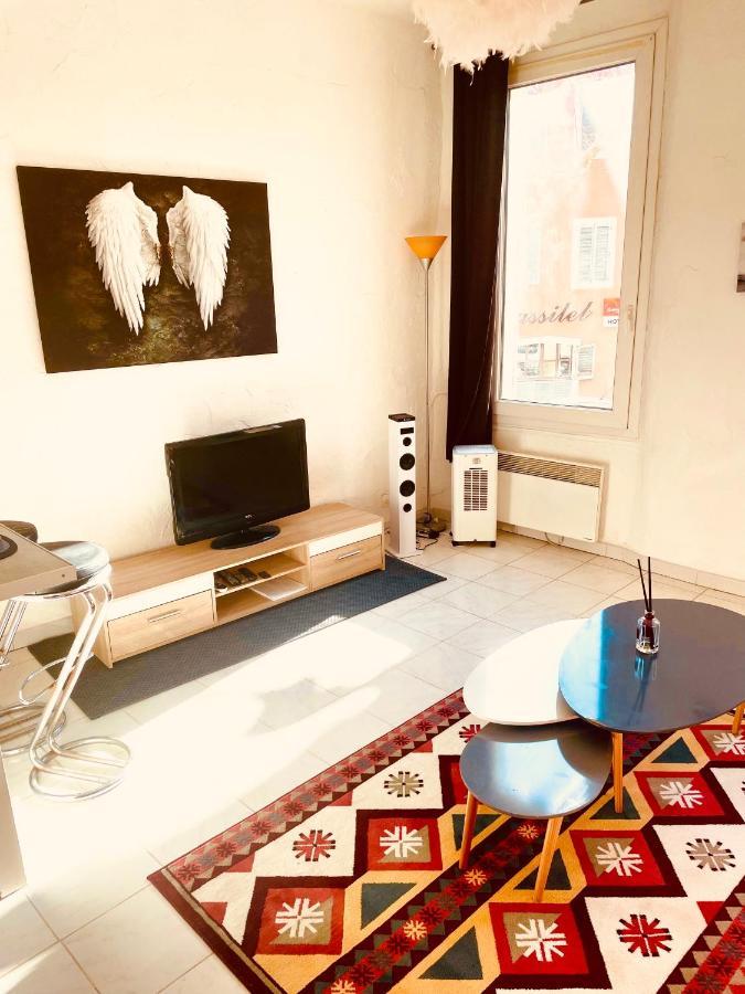 So'Conciergerie -Studio Situe Dans Le Centre Ville كاسيس المظهر الخارجي الصورة